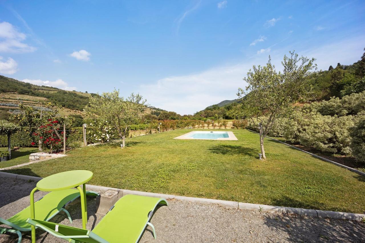 Mansarda Albero Verde Con Piscina Casanova Lerrone Экстерьер фото